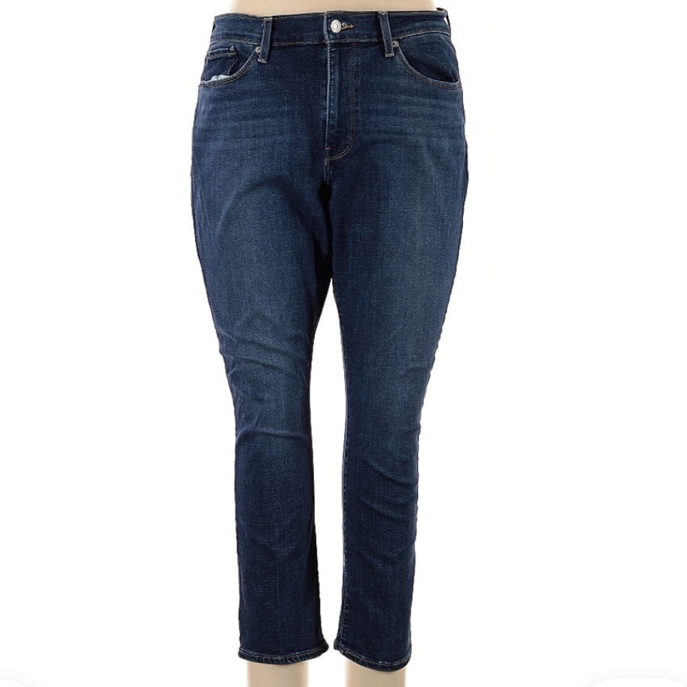 Women's Levi's original rivited jeans